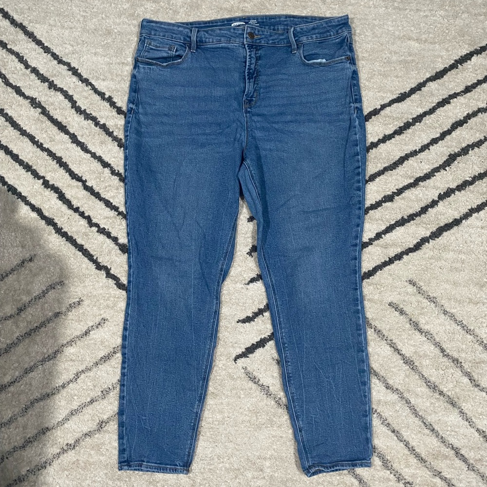 Old Navy Rockstar Super Skinny High Rise jeans